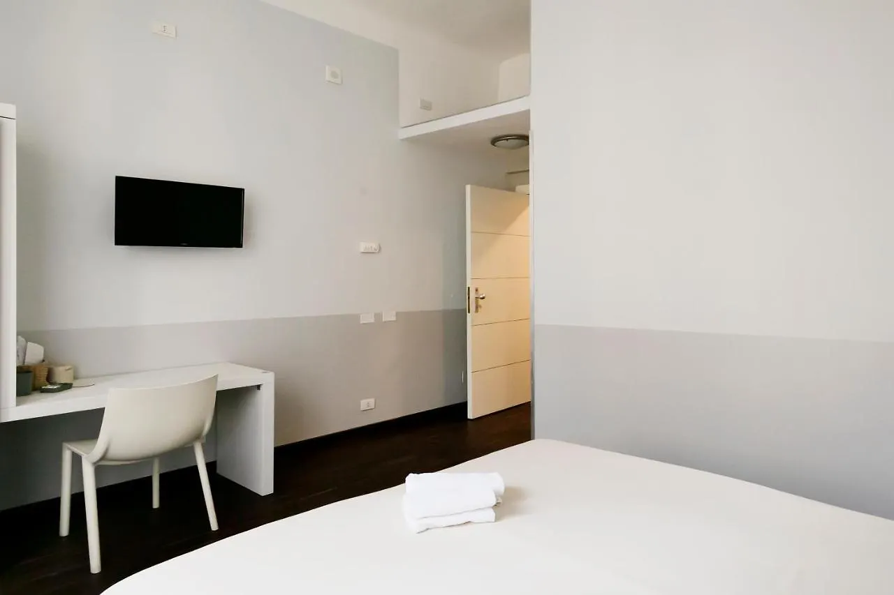 Hotel Dm69 - Termini Monti Crossroads Řím 0*,  Itálie