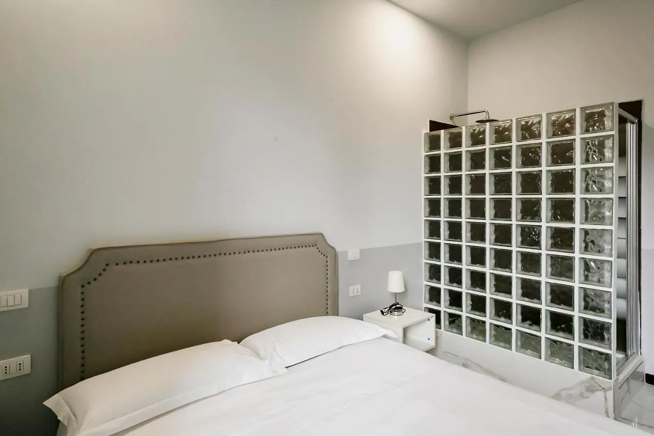 Hotel Dm69 - Termini Monti Crossroads Řím